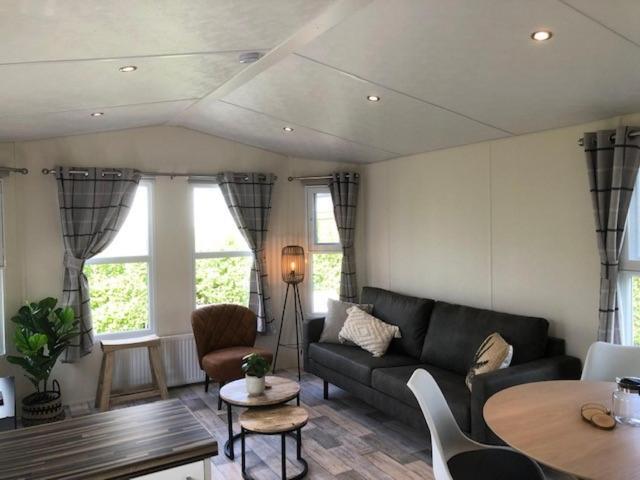 Cassandria Bad - Luxe Glamping Retranchement Exterior photo
